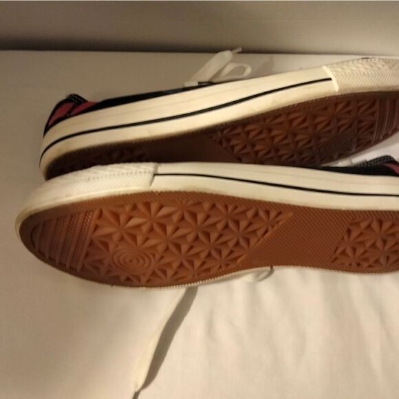 L Esmara black size 8 Multi color butterfly design patterns with cushion NWT - Picture 6 of 8